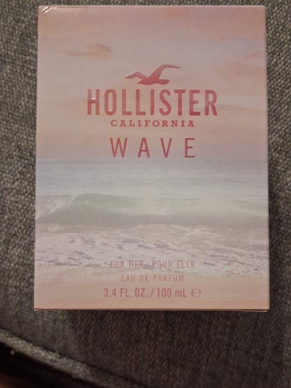 Hollister Wave Women's Fragrance . NEW IN BOX